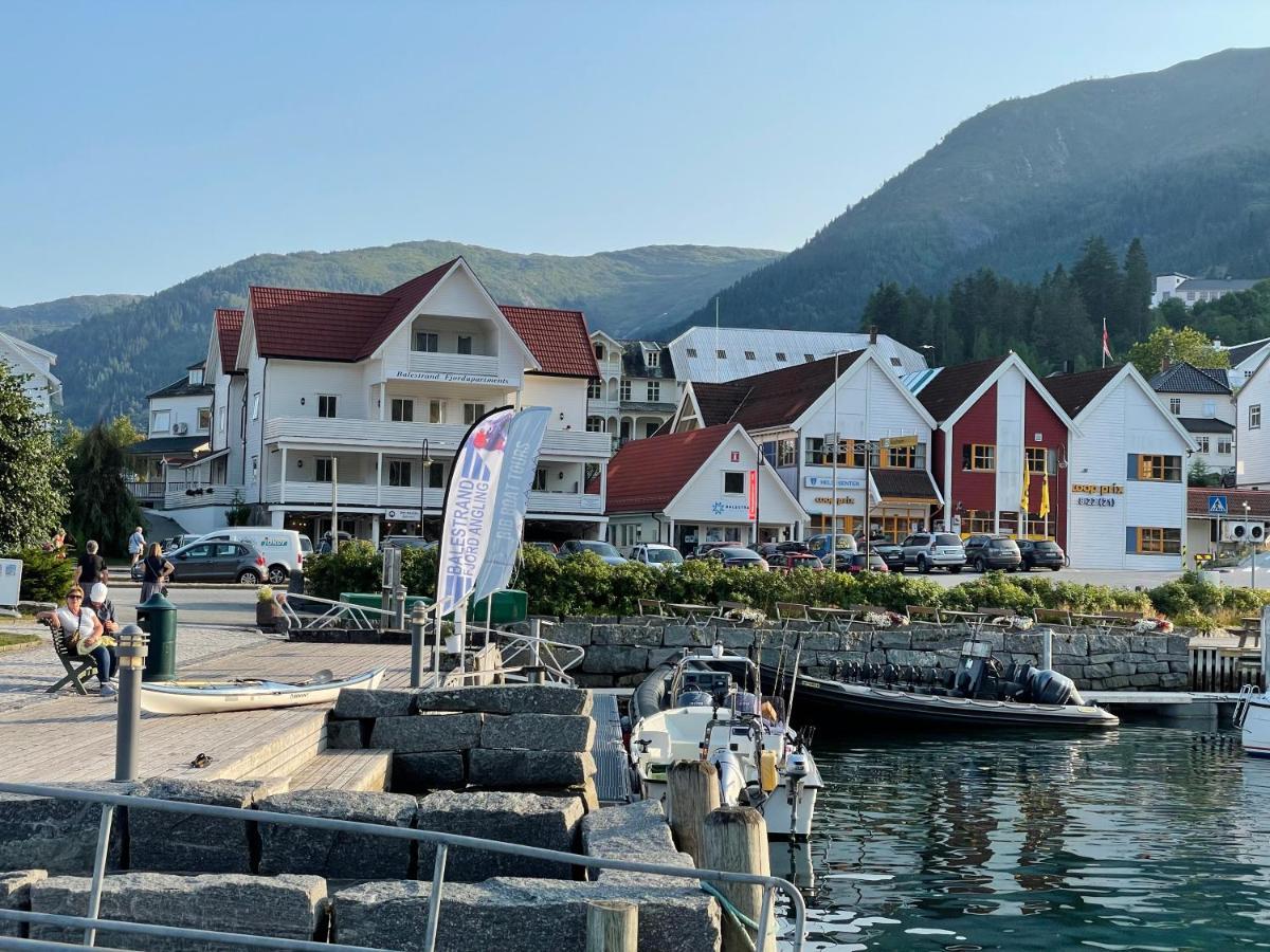 Balestrand Fjordapartments 외부 사진